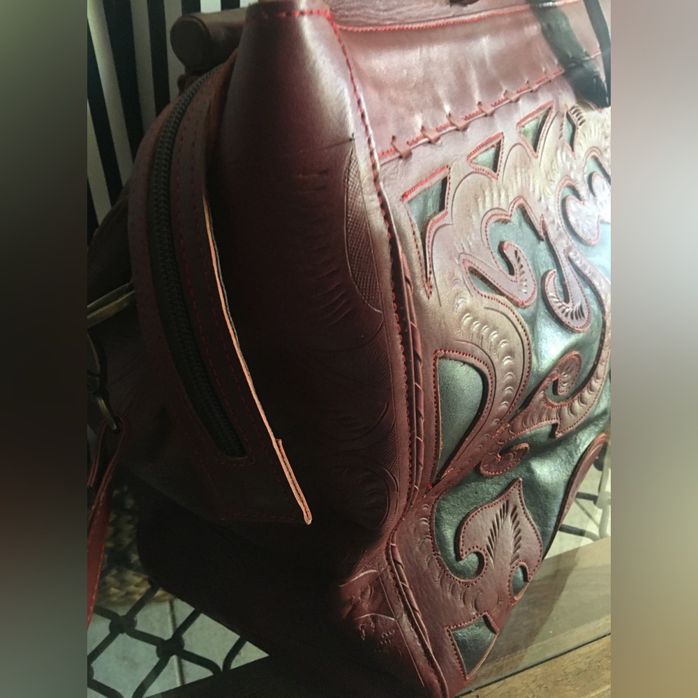 ♥️GORGEOUS WEEKENDER DUFFLE BAG LEATHER IMPORTED♥️ - Picture 8 of 10